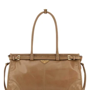 Cappuccino leather shoulder bag