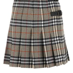 Embroidered wool skirt