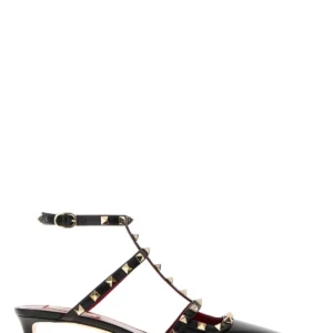 Black leather Rockstuds pumps